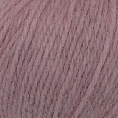 Purrino possum merino yarn shade 26 Pale Pink