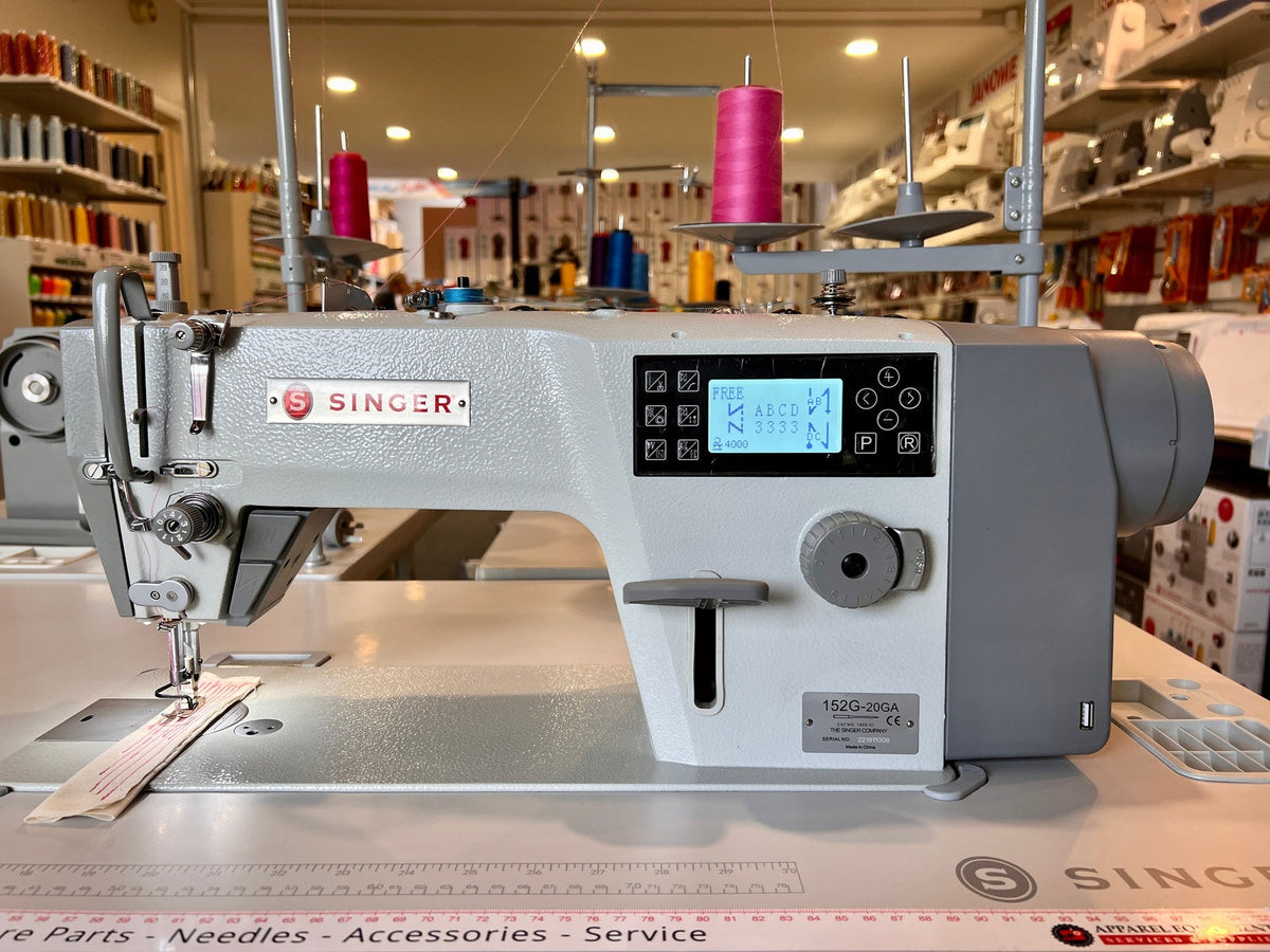 Singer 152G automatic industrial sewing machine, front view on sewing table
