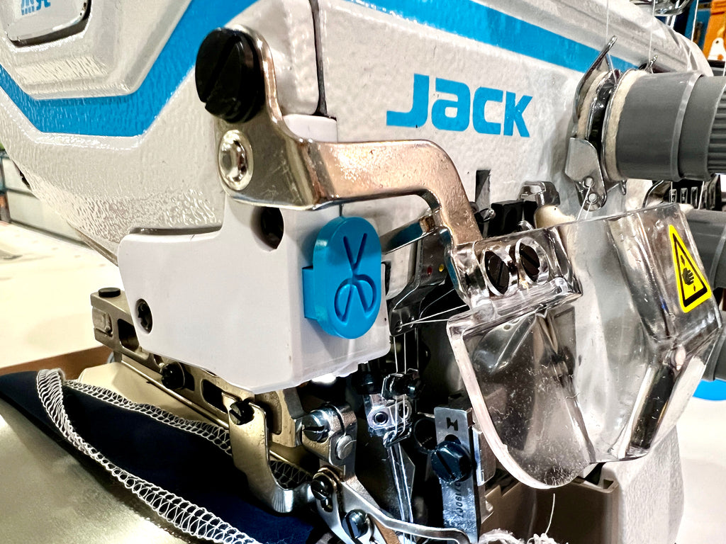 Jack C7 Urus Overlocker for Thin to Thick Material Thickness