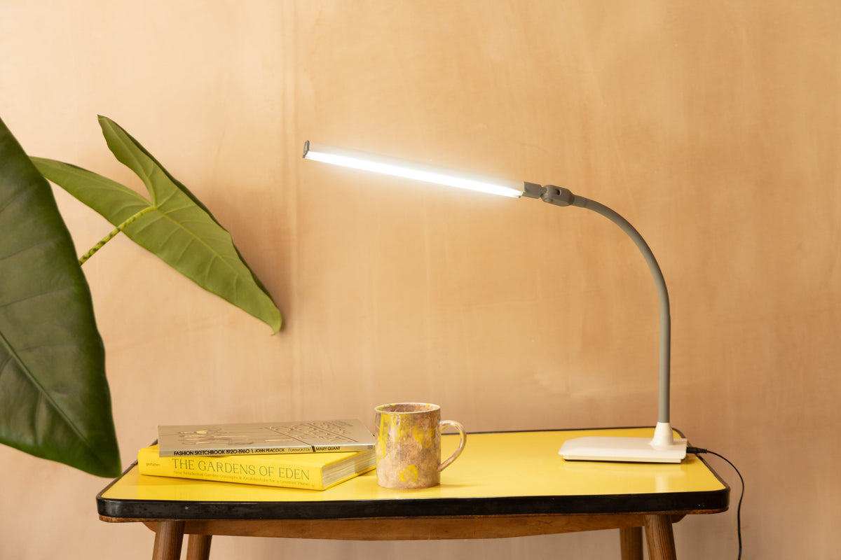 Daylight UnoPro AN1450 white and grey adjustable LED table lamp