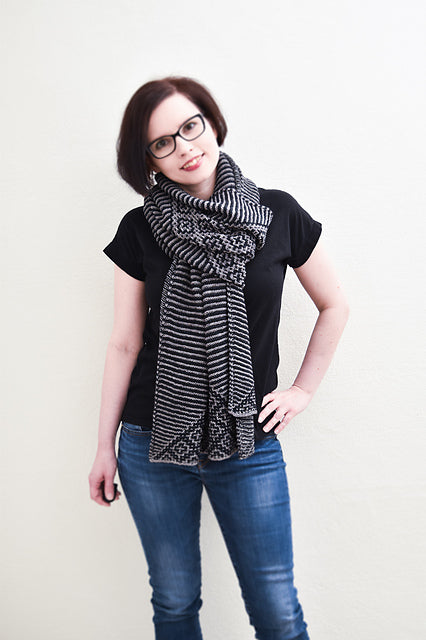 Close view of lace and texture knitted in Malabrigo Mechita