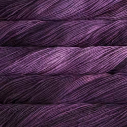 Malabrigo Worsted merino yarn colour 073 Uva