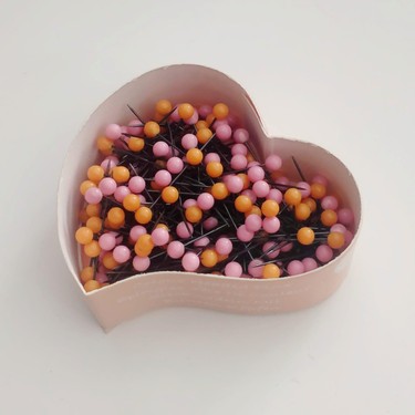 Pony Sewing Pins in Heart Box