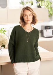 Mode at Rowan Prairie Alpaca Cotton DK 8 Ply Double-Strand V-Neck Sweater Knitting Pattern – MIP75, finished design example