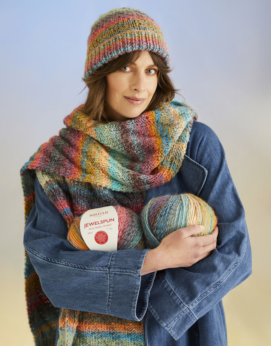 Sirdar Sea Breeze Hat & Scarf Knitting Pattern in Jewelspun With Wool Chunky, finished design example