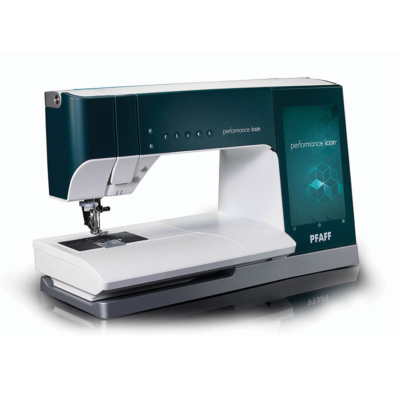 PFAFF performance icon Sewing Machine – angled front view