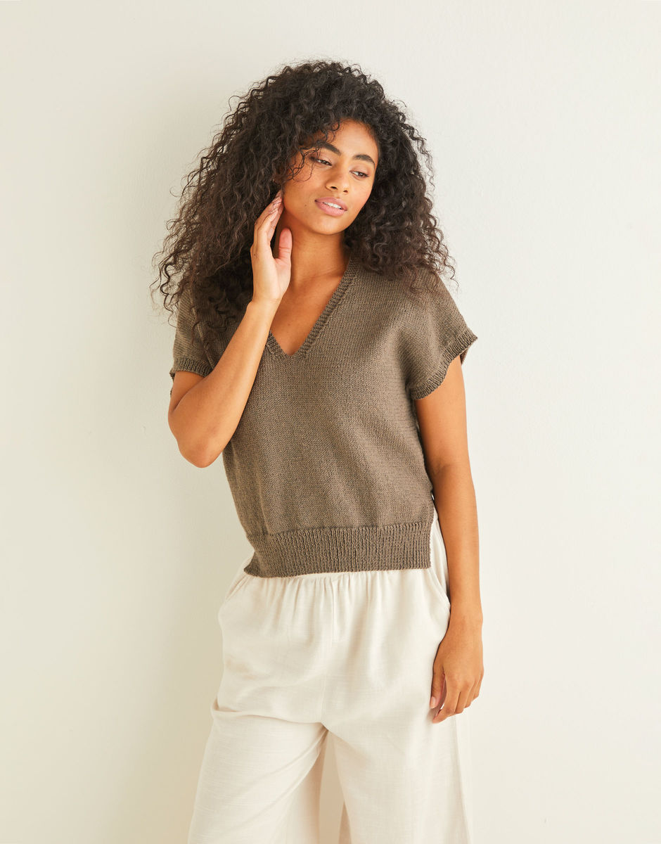 Sirdar 10241 V-Neck Stepped Hem Top in Country Classic 4 Ply