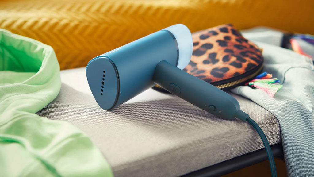 Philips Handheld Travel Steamer. STH3000/20