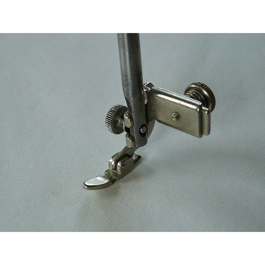 Singer Piping/Adjustable Zipper Foot 161127